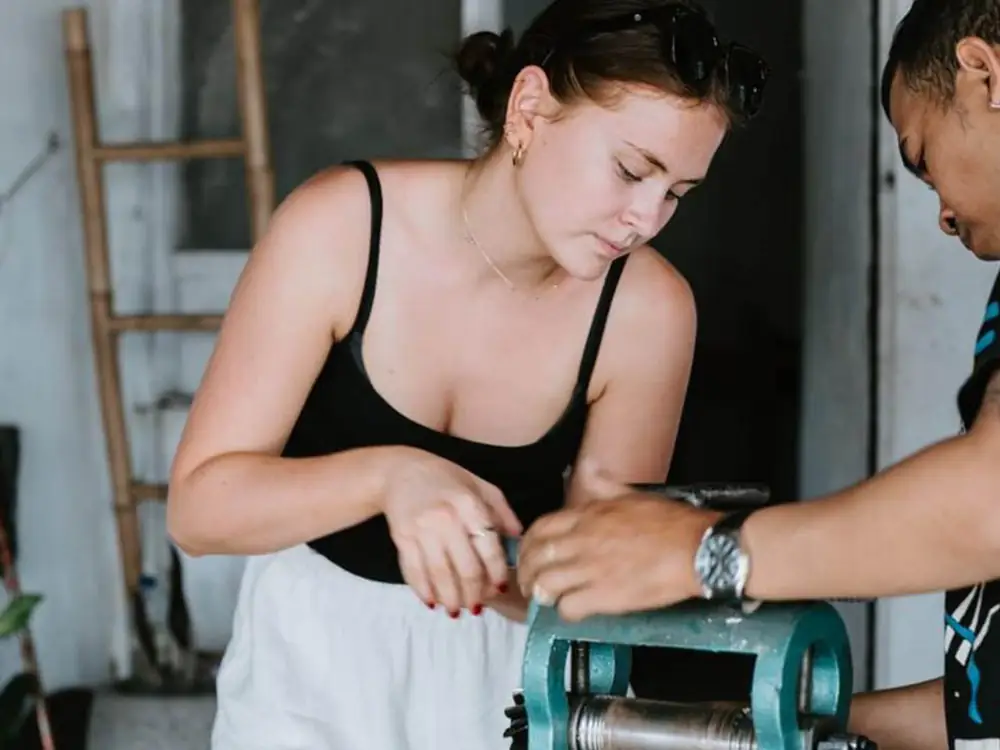 Silver Jewellery Class in Ubud — Photo 3 of 4
